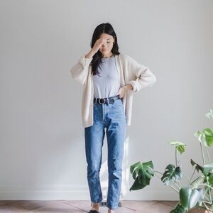 EVERLANE the curvy 90s cheeky straight jeans organic cotton 33 crop denim